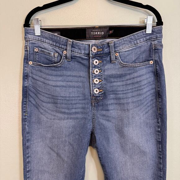 Torrid Sky High Skinny Jeans Womens 14R Blue Denim Button Fly Slim Fit Stretch - Picture 3 of 8